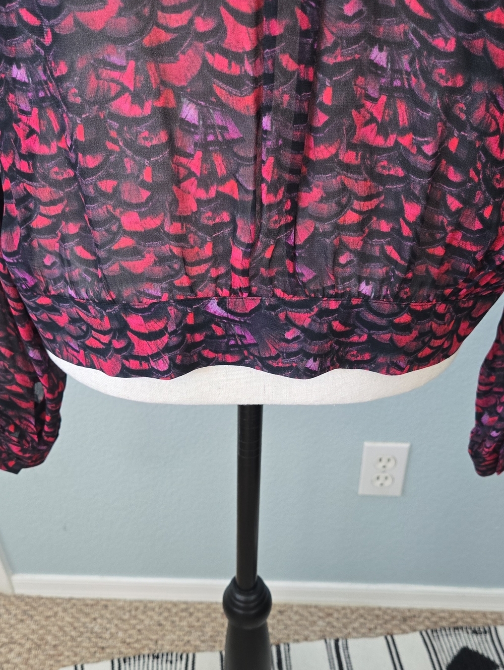 All Saints Adeliza Plume Blouse Jewel Tone Semi Sheer Feather Printed Sz Medium - Picture 14 of 16
